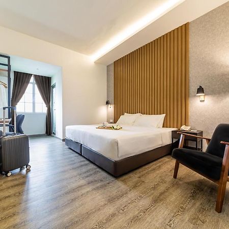 Thy Executive Hotel Джохор-Бару Экстерьер фото