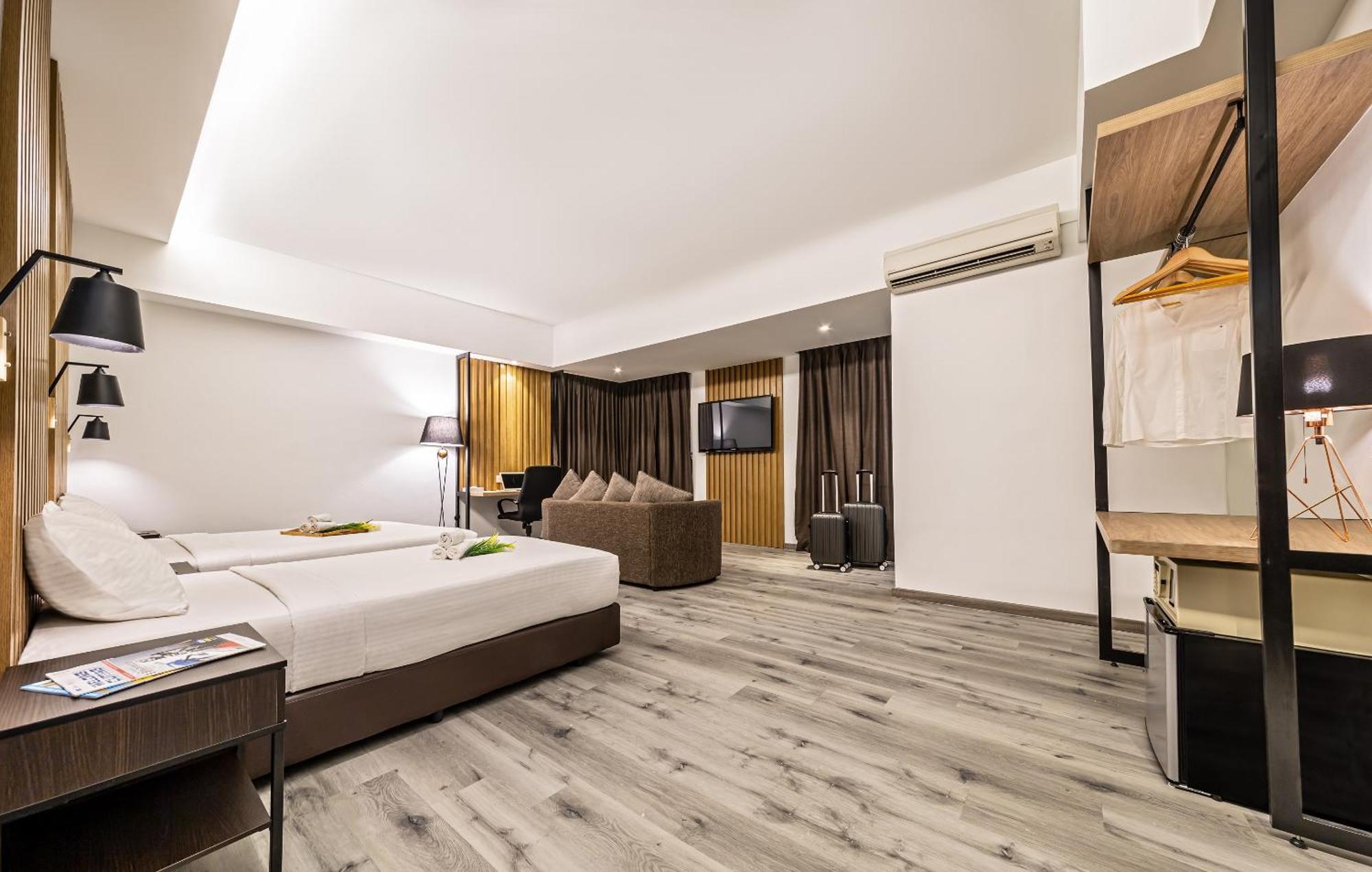 Thy Executive Hotel Джохор-Бару Экстерьер фото