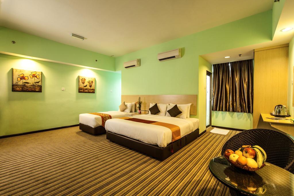 Thy Executive Hotel Джохор-Бару Номер фото