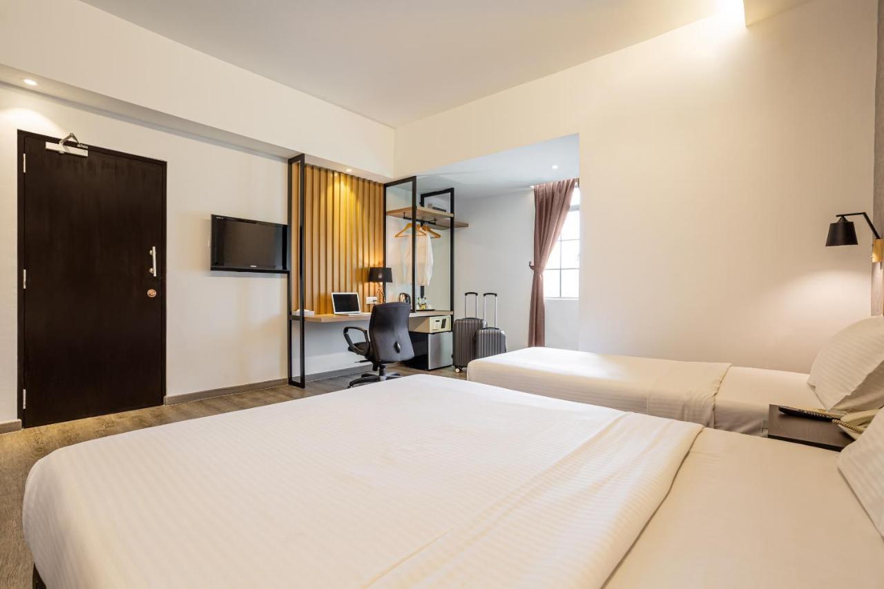 Thy Executive Hotel Джохор-Бару Экстерьер фото