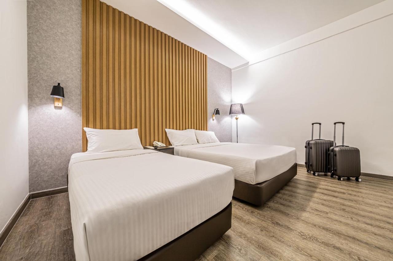Thy Executive Hotel Джохор-Бару Экстерьер фото