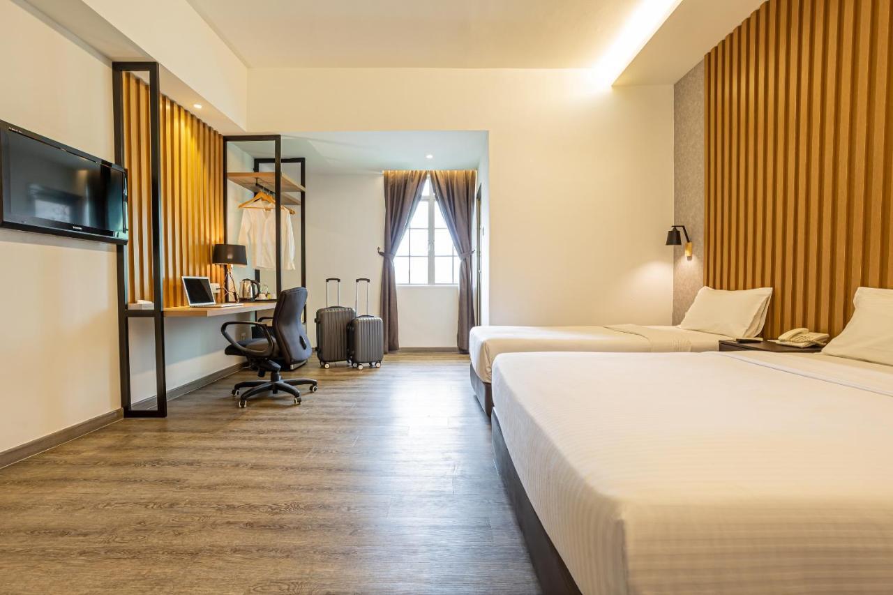 Thy Executive Hotel Джохор-Бару Экстерьер фото