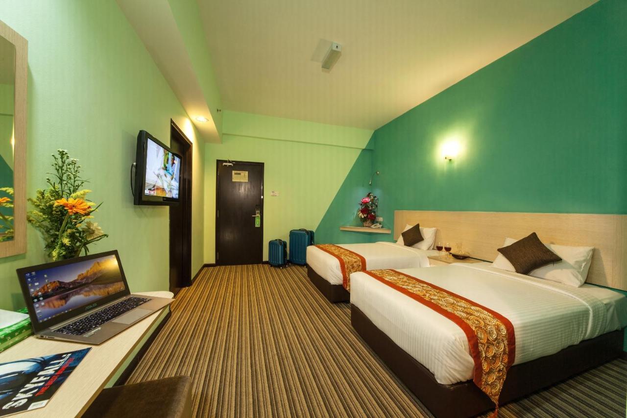 Thy Executive Hotel Джохор-Бару Экстерьер фото